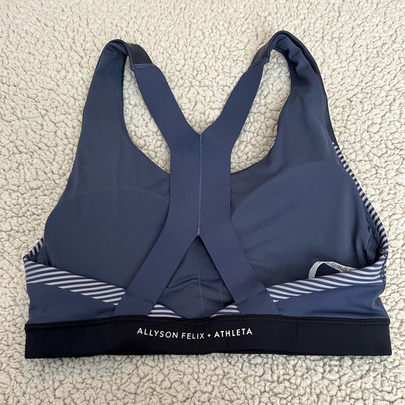 Allyson Felix Athleta Ultimate Legend
Sports Bra - Size Medium - Picture 6 of 9